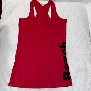 Bench tank top